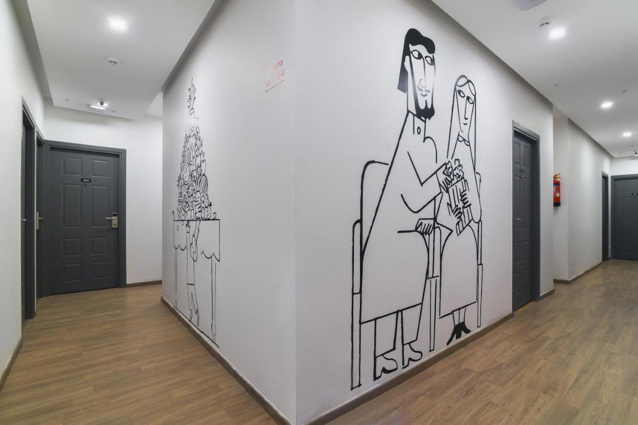 Oyo Townhouse 1070 Ramis Plaza Hotell Tullipurmbu Eksteriør bilde
