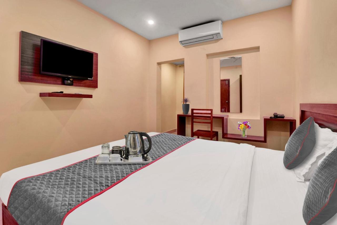 Oyo Townhouse 1070 Ramis Plaza Hotell Tullipurmbu Eksteriør bilde