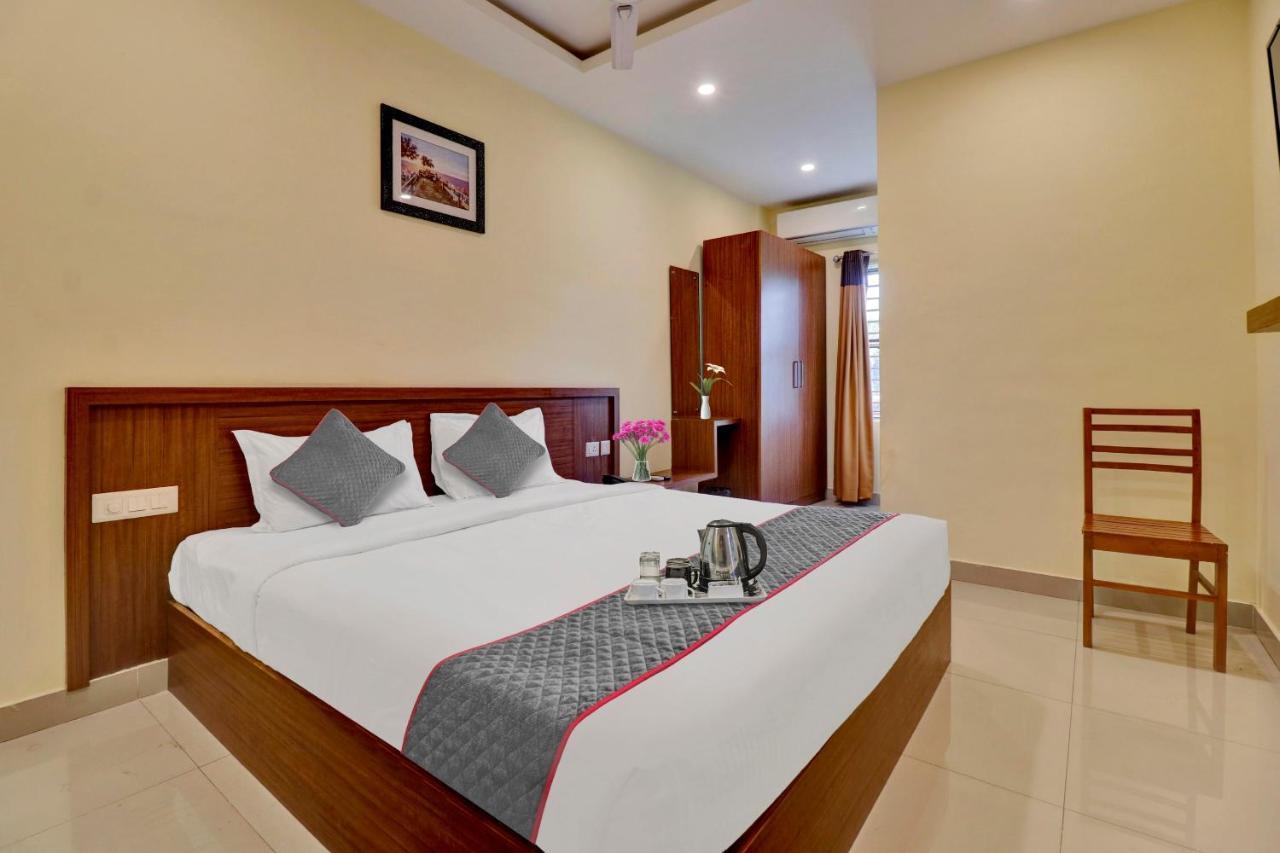 Oyo Townhouse 1070 Ramis Plaza Hotell Tullipurmbu Eksteriør bilde